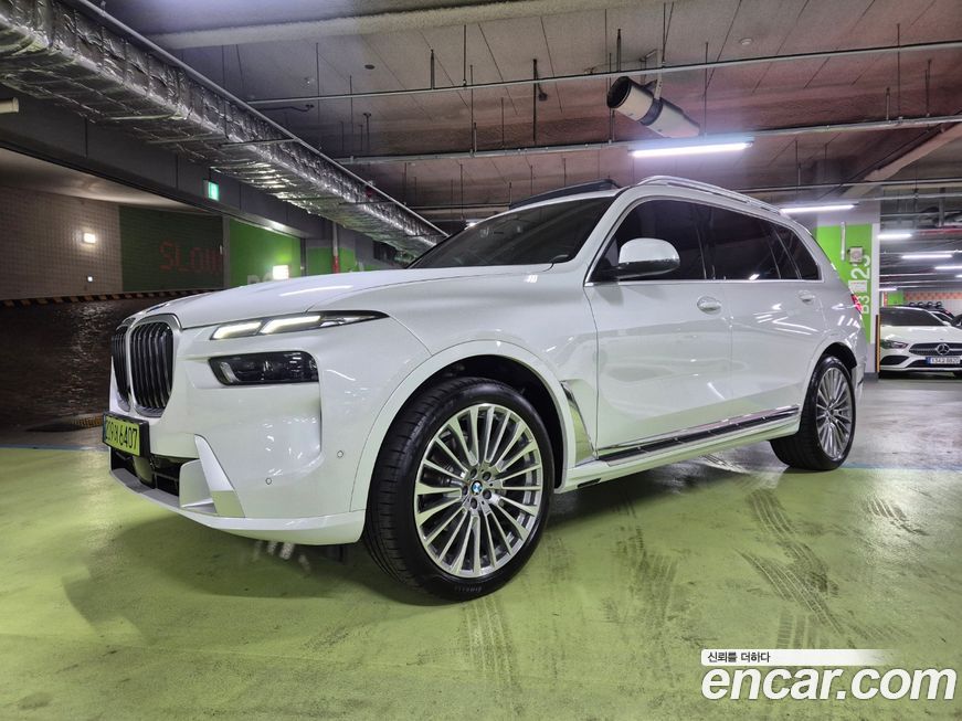 BMW X7 xDrive 40i Design Pure Excellence 6-Seater, 2025