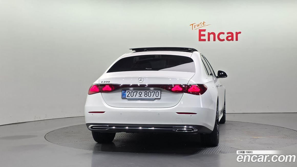 Mercedes-Benz E-Class E200 Avantgarde, 2025