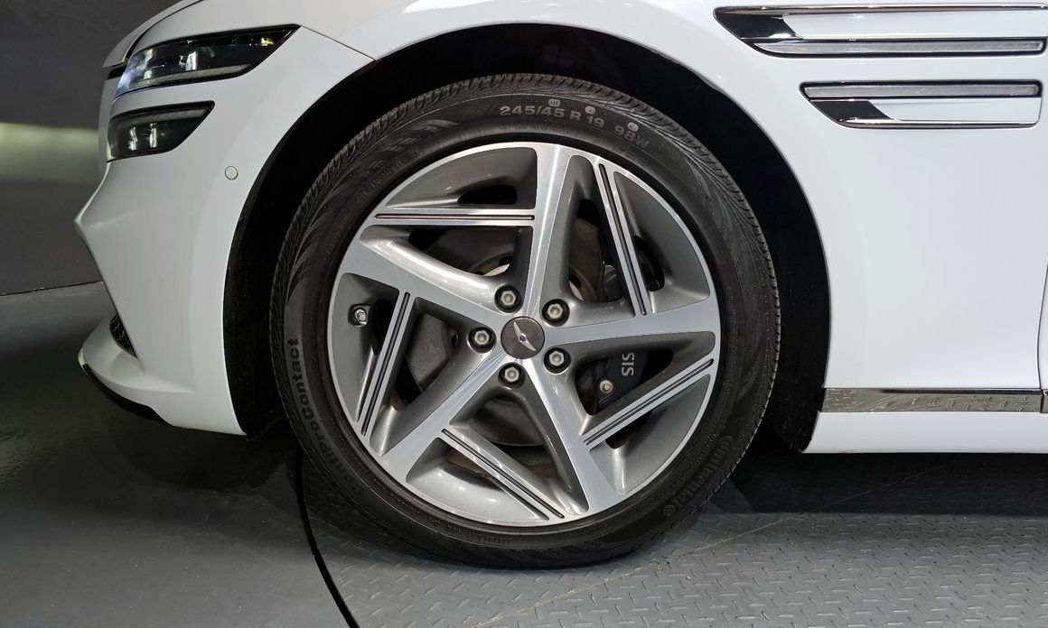 Genesis G80 Gasoline 2.5 Turbo AWD, 2024