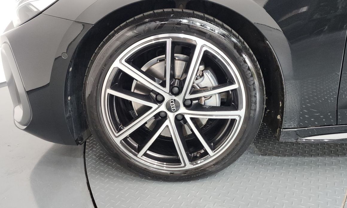 Audi A5 40 TFSI Quattro S Line, 2025