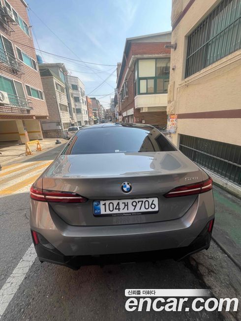 BMW 5-Series 520i M Sport, 2025