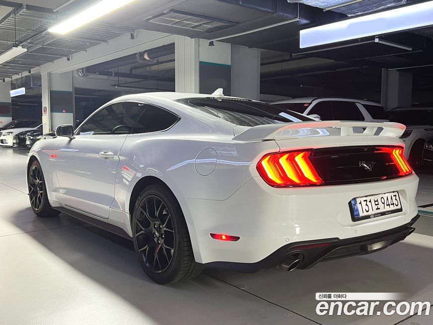 Ford Mustang Coupe, 2023