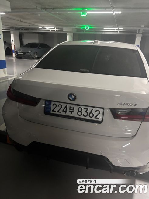 BMW 3-Series 320i M Sport, 2023