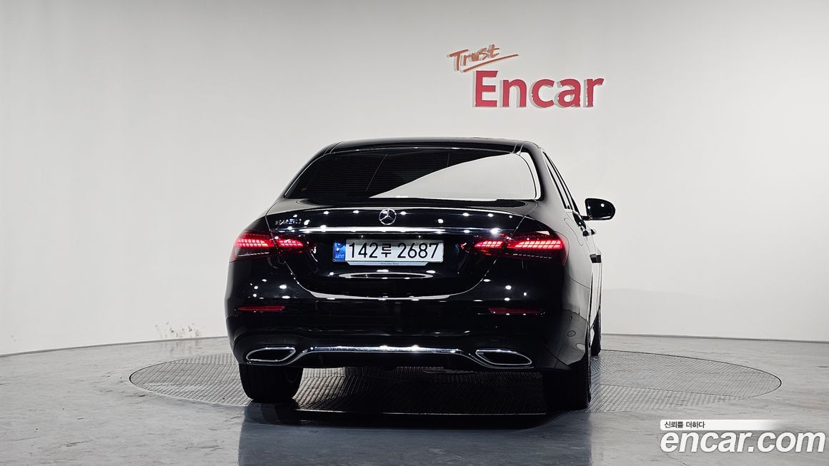 Mercedes-Benz E-Class E250 AMG Line, 2023