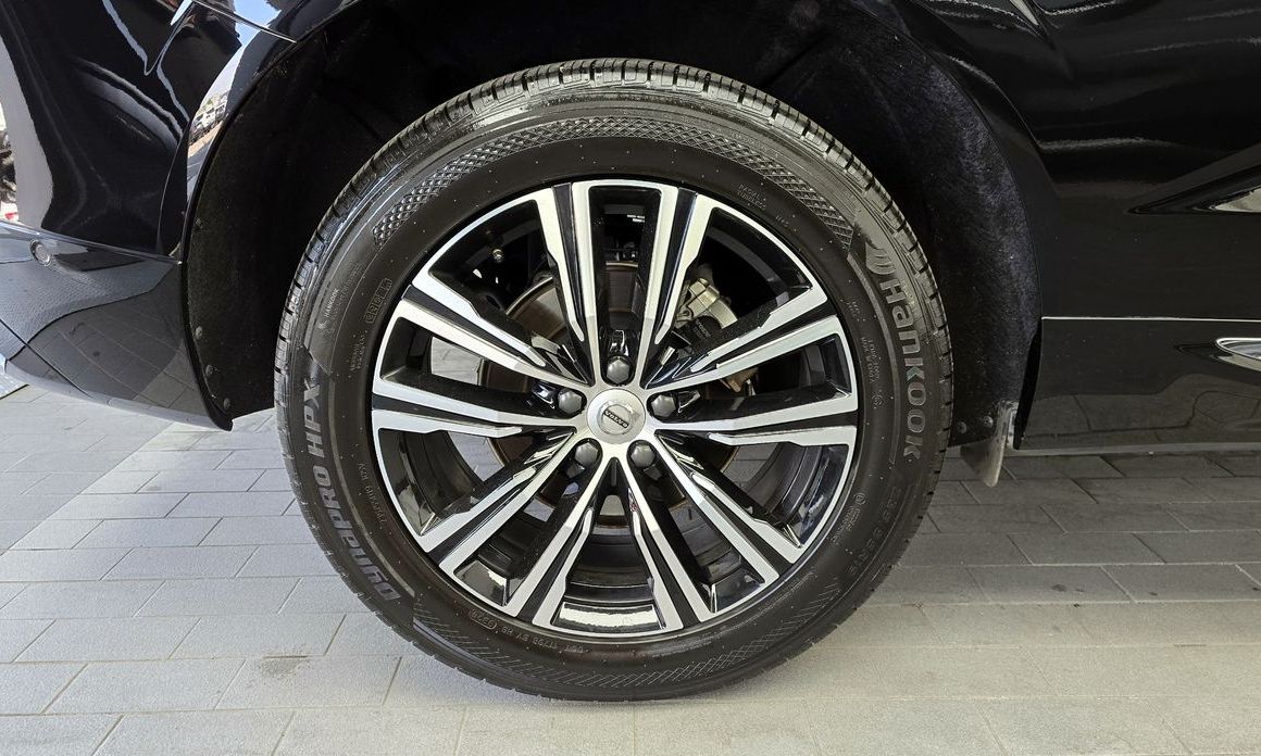 Volvo XC60 B5 Inscription, 2022