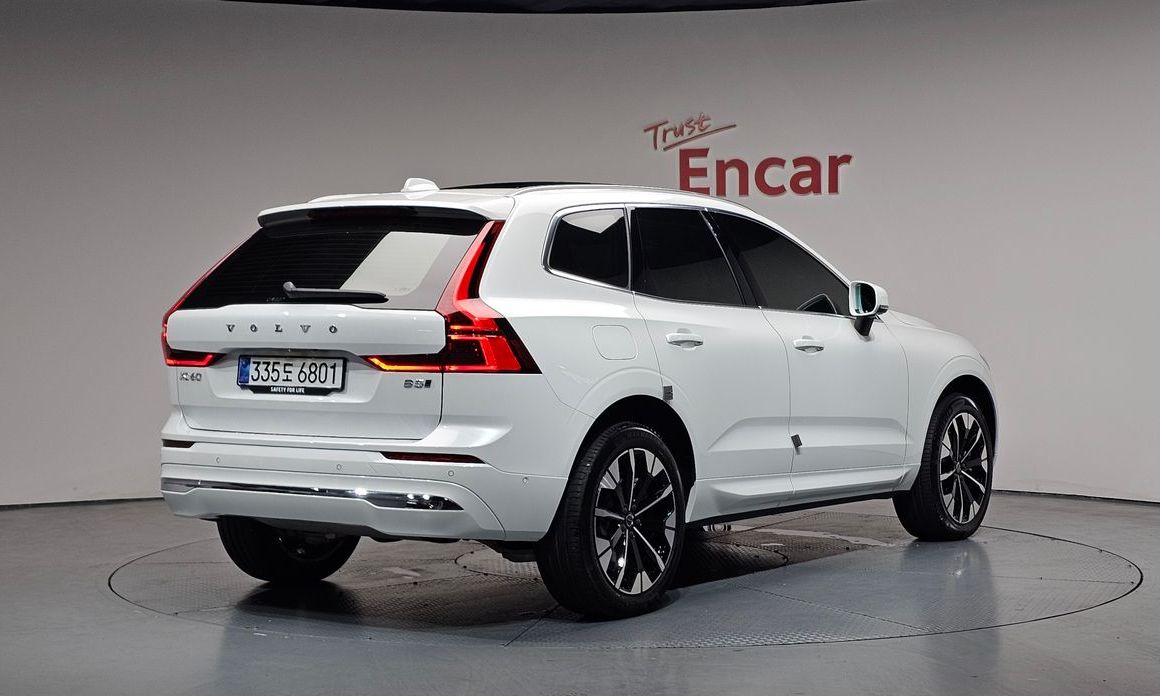Volvo XC60 B5 Ultra Bright Air Sus, 2026
