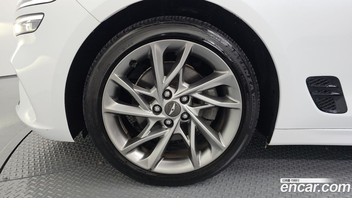 Genesis G70 Gasoline 2.0T 2WD, 2023