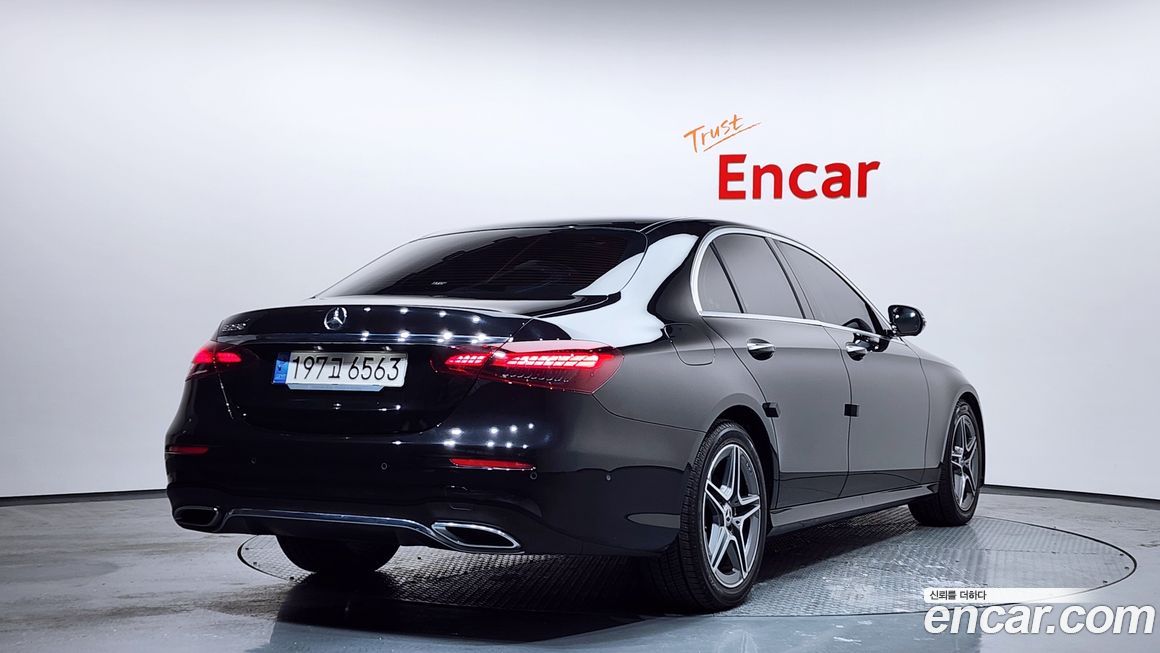 Mercedes-Benz E-Class E250 AMG Line, 2023