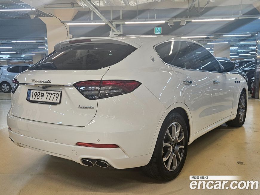Maserati Levante 2.0 GT AWD, 2022