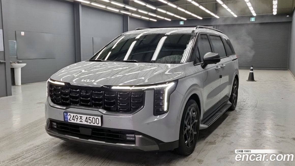 Kia Carnival 7-Seater Gravity, 2025
