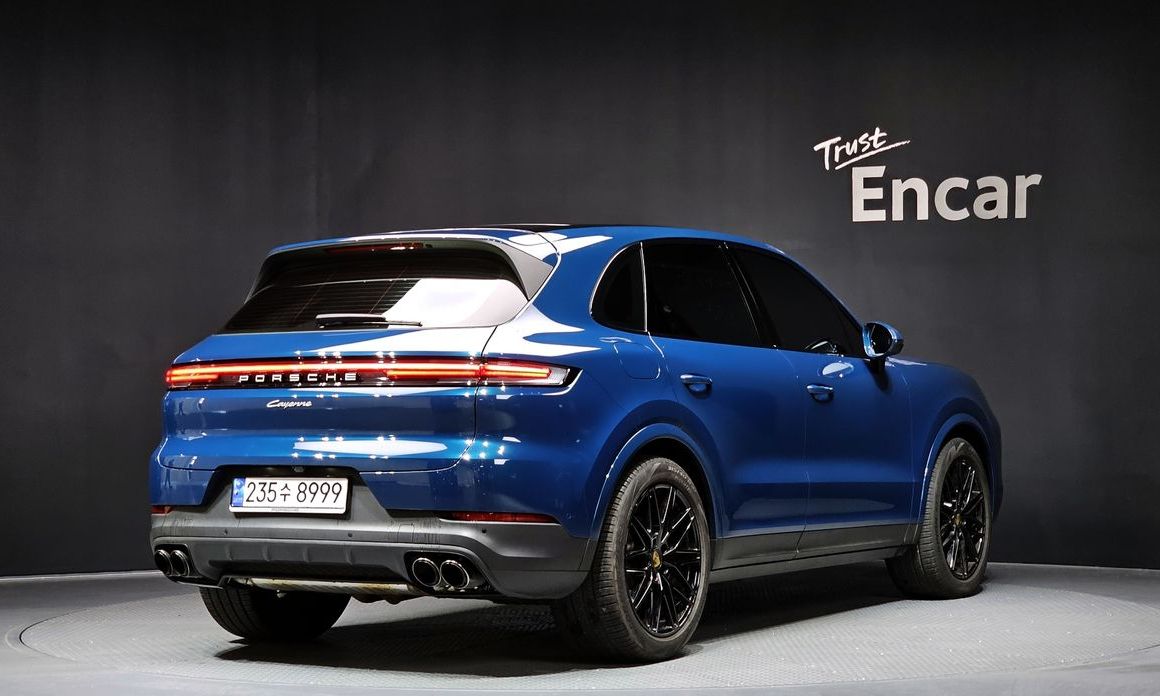 Porsche Cayenne 3.0, 2024