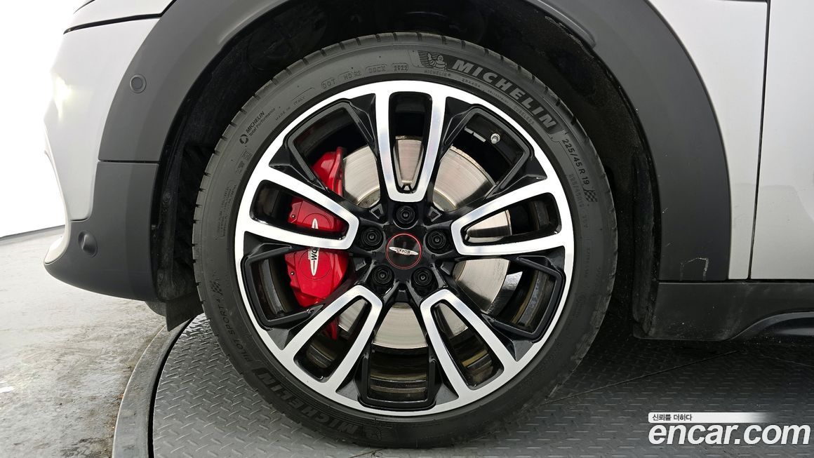 Mini Countryman JCW Launch Pack, 2023