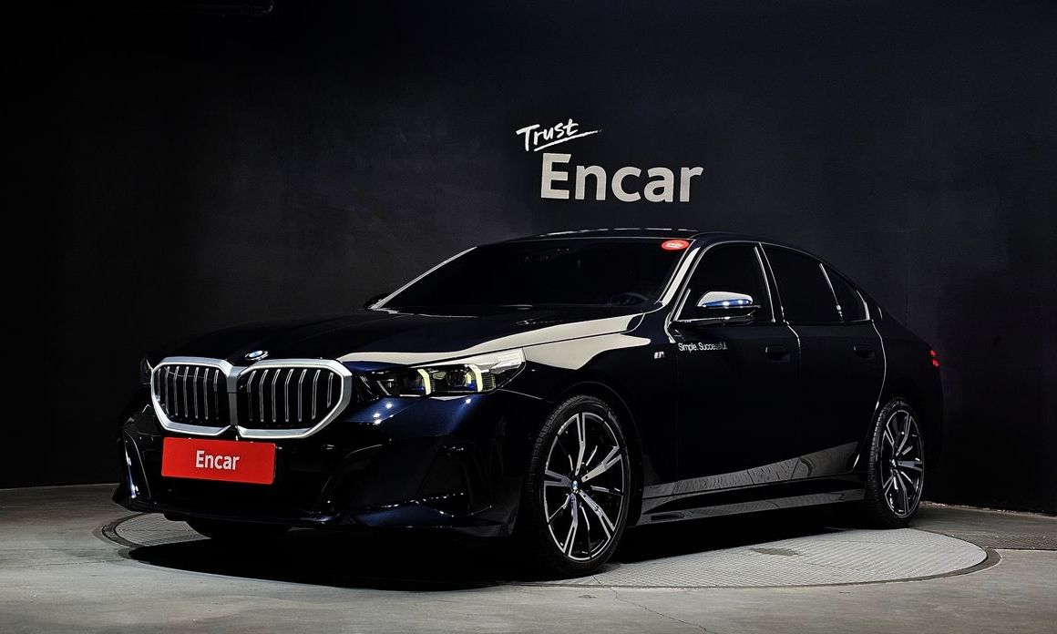 BMW 5-Series 530i xDrive M Sport, 2024