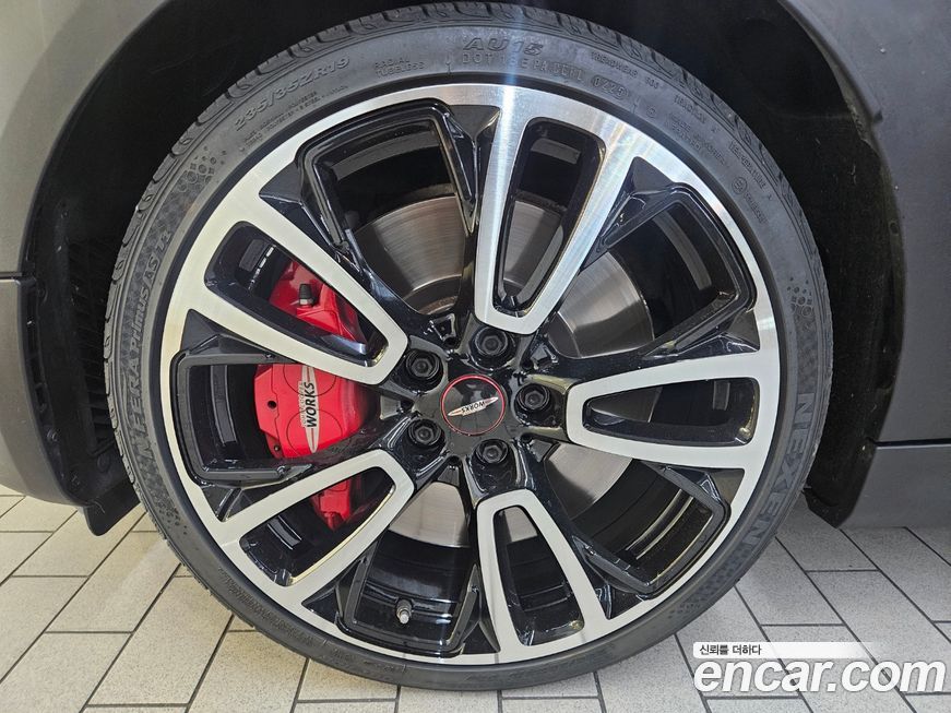 Mini Clubman JCW, 2023