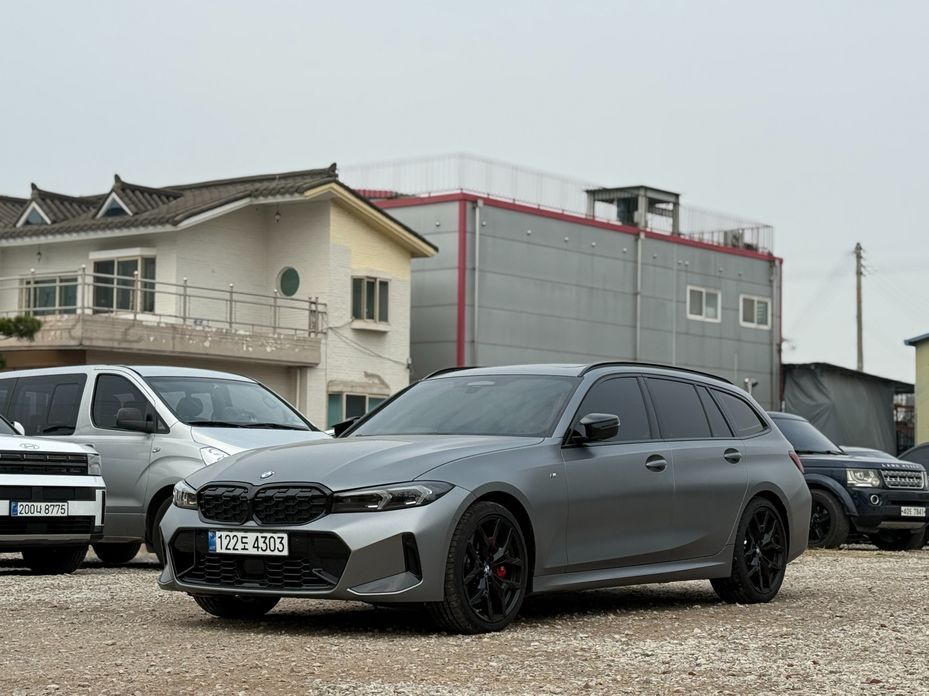 BMW 3-Series M340i xDrive Touring Pro FIrst Edition, 2026