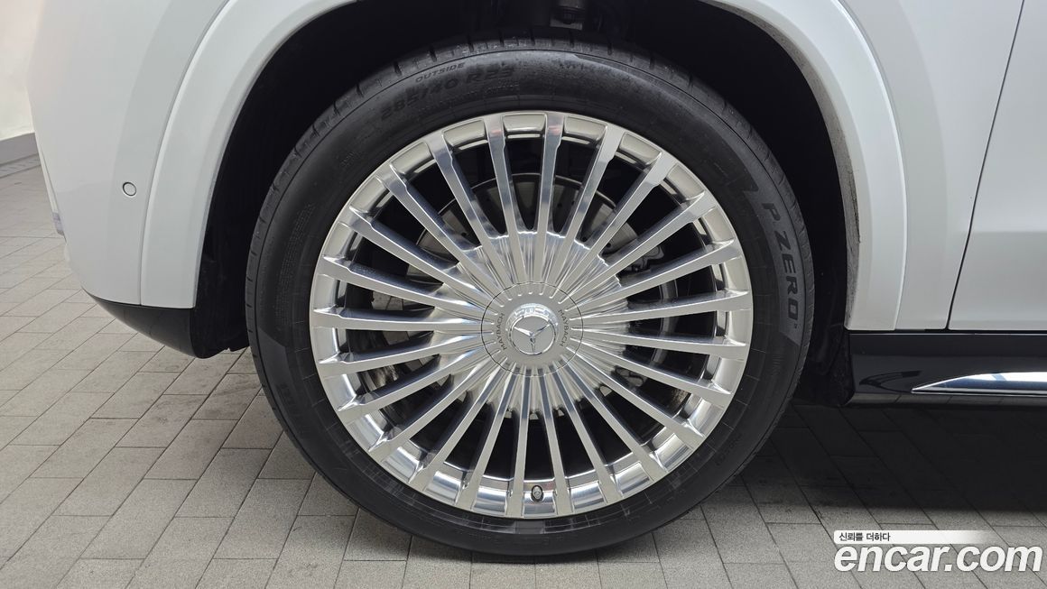 Mercedes-Benz GLS-Class Maybach GLS600 4MATIC, 2025