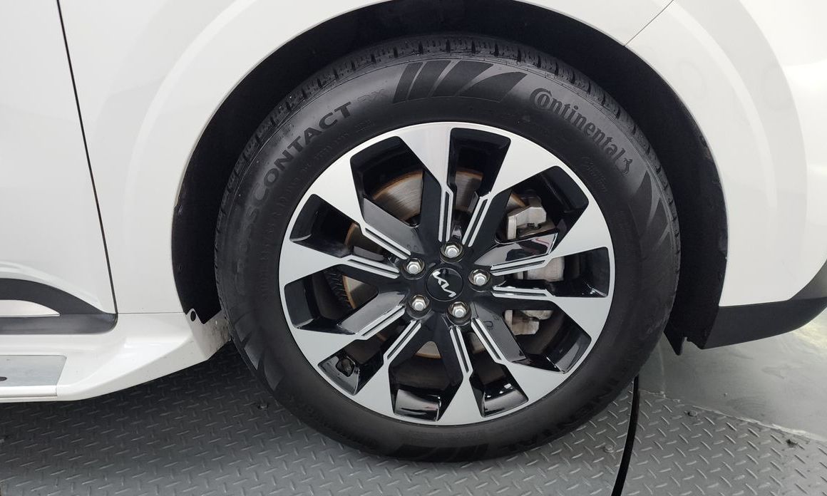 Kia Carnival 7-Seater Signature, 2022