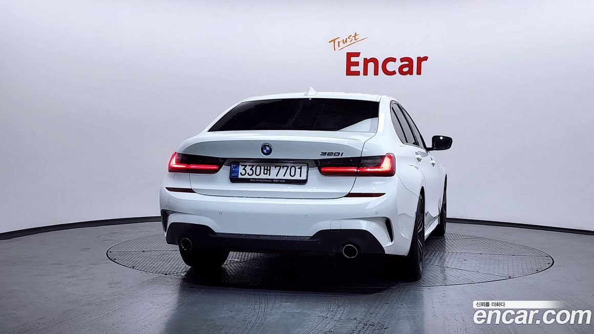 BMW 3-Series 320i M Sport, 2022