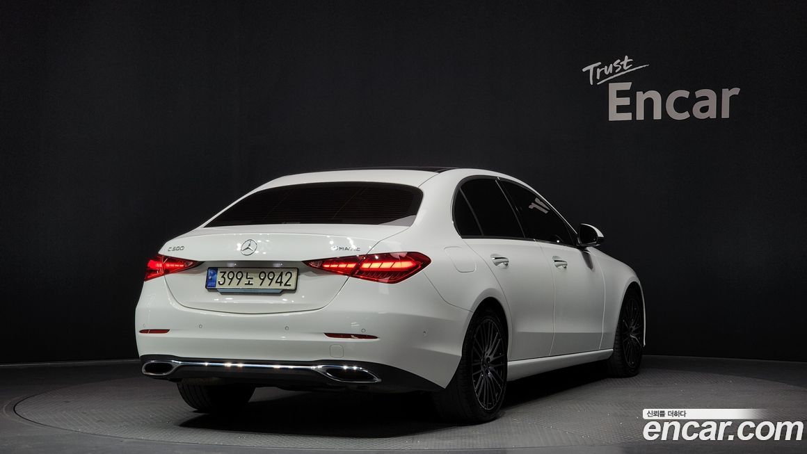 Mercedes-Benz C-Class C300 4MATIC Avantgarde, 2024