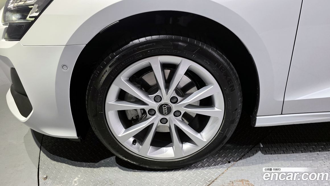 Audi A3 40 TFSI, 2025