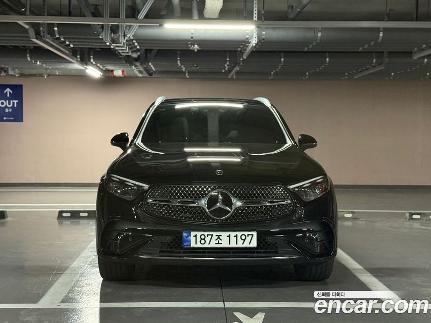 Mercedes-Benz GLC-Class GLC300 4MATIC AMG Line, 2023