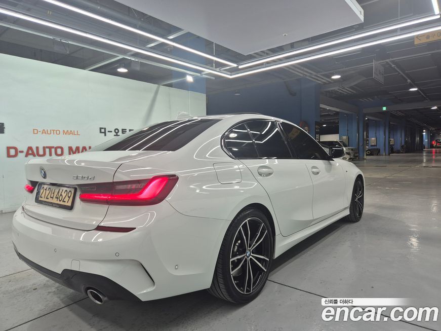 BMW 3-Series 320d M Sport, 2022