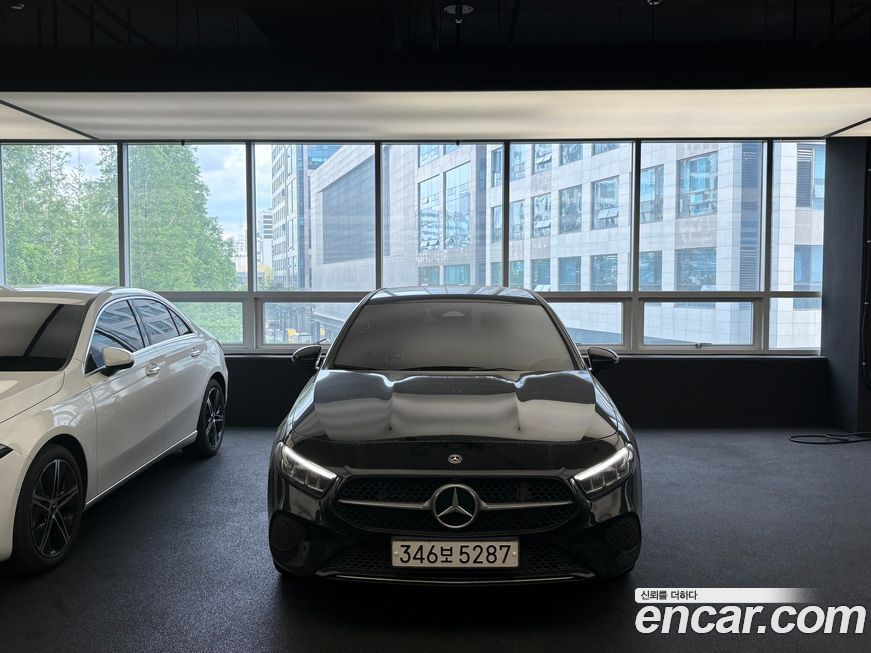Mercedes-Benz A-Class A220 Hatchback, 2025
