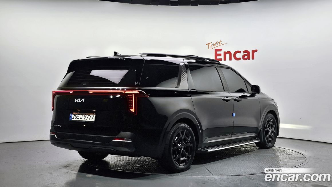 Kia Carnival 7-Seater Gravity, 2024