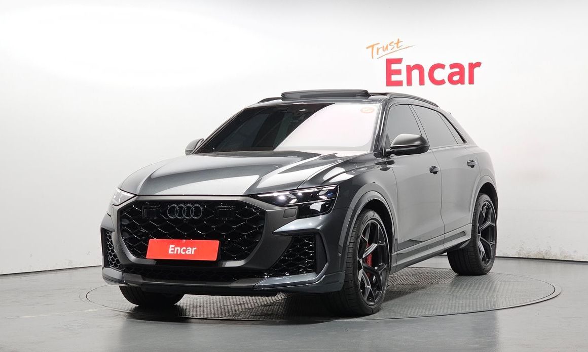 Audi RSQ8 4.0 TFSI Quattro Performance, 2025