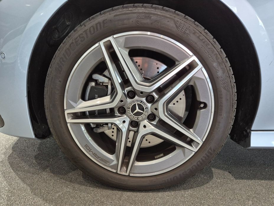 Mercedes-Benz CLA-Class CLA250 4MATIC, 2025