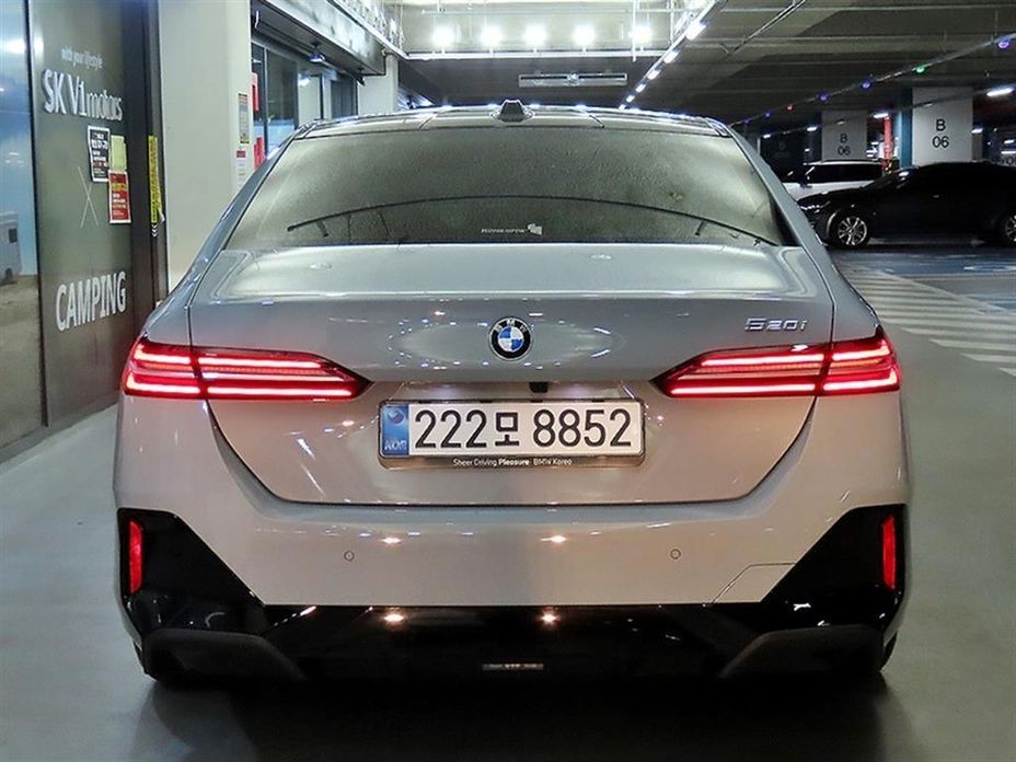 BMW 5-Series 520i M Sport, 2025