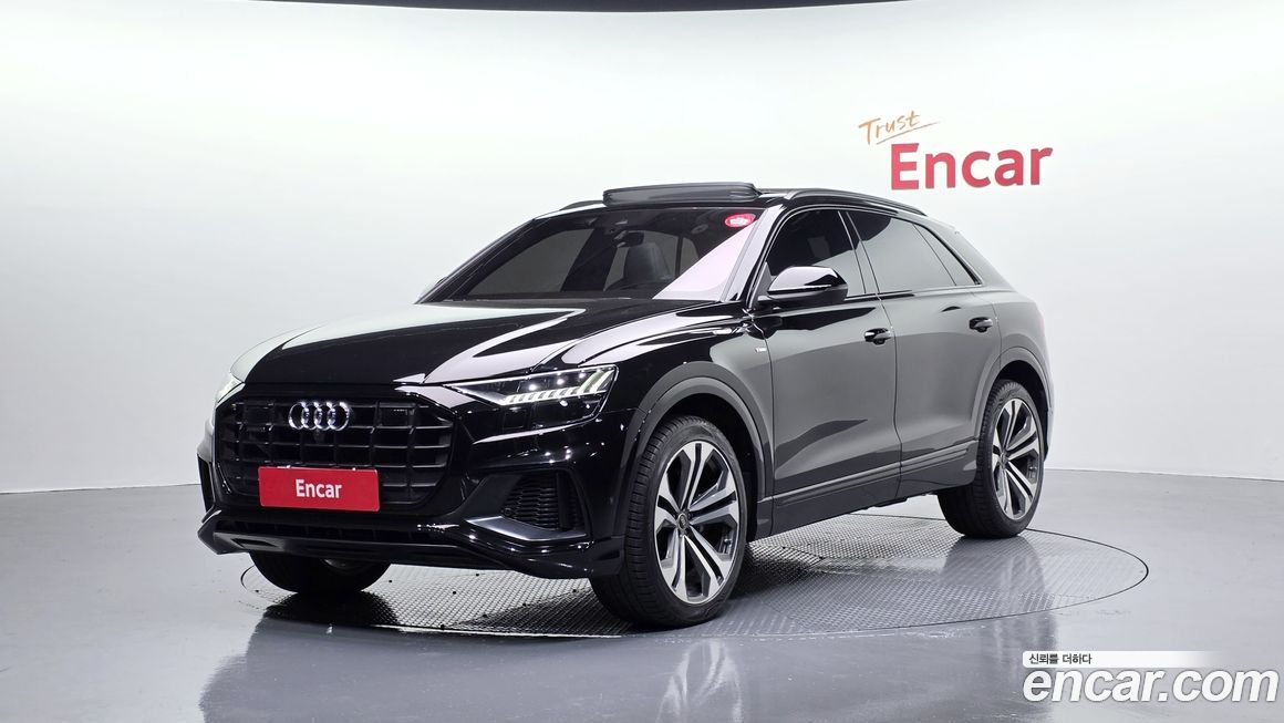 Audi Q8 55 TFSI Quattro Premium, 2023