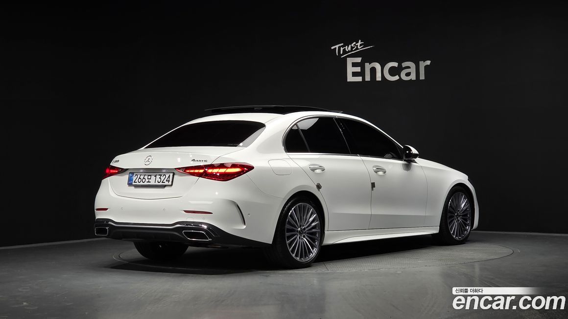 Mercedes-Benz C-Class C300 4MATIC AMG Line, 2023