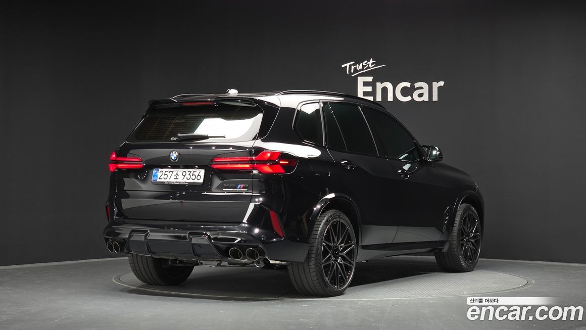BMW X5M 4.4 Competition, 2025