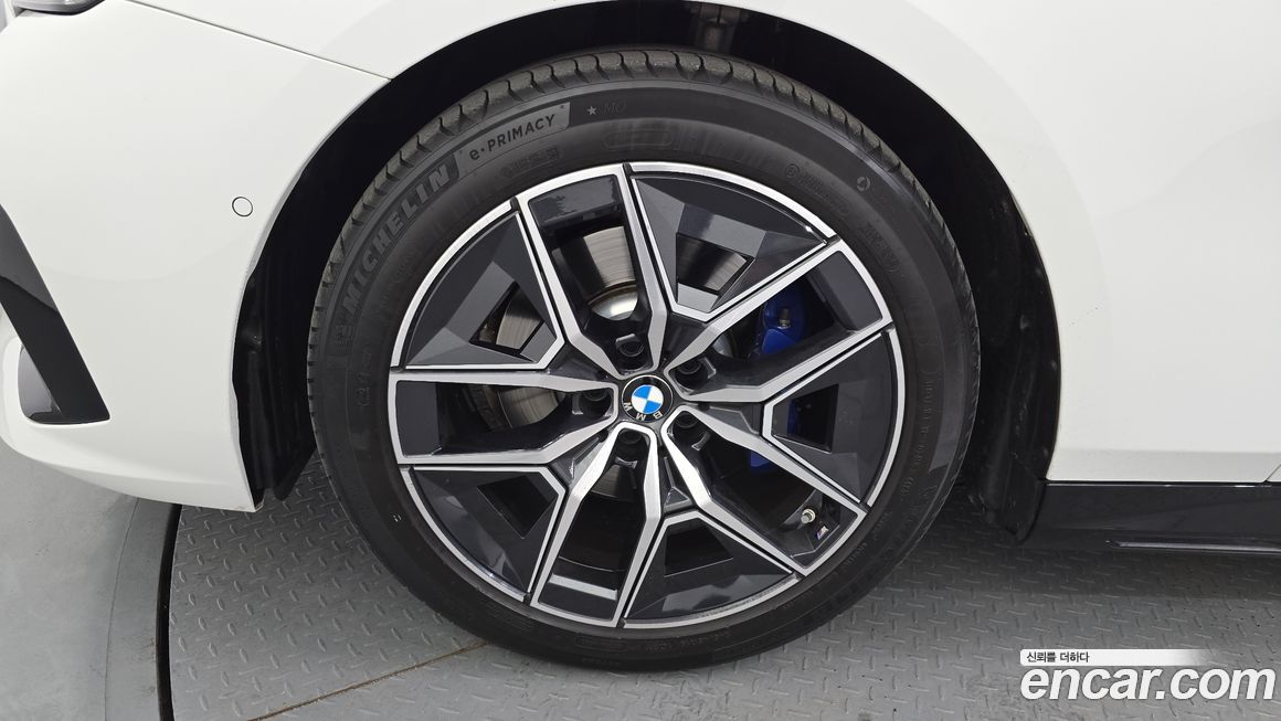 BMW 5-Series 523d M Sport, 2024