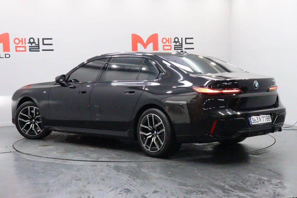 BMW 7-Series 740i xDrive M Sport, 2024