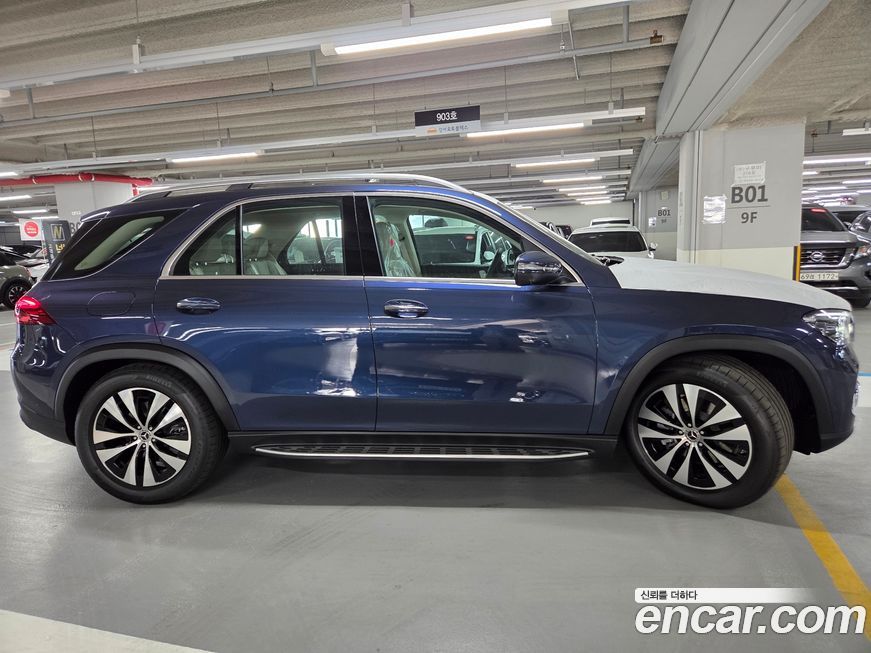 Mercedes-Benz GLE-Class GLE300d 4MATIC, 2026