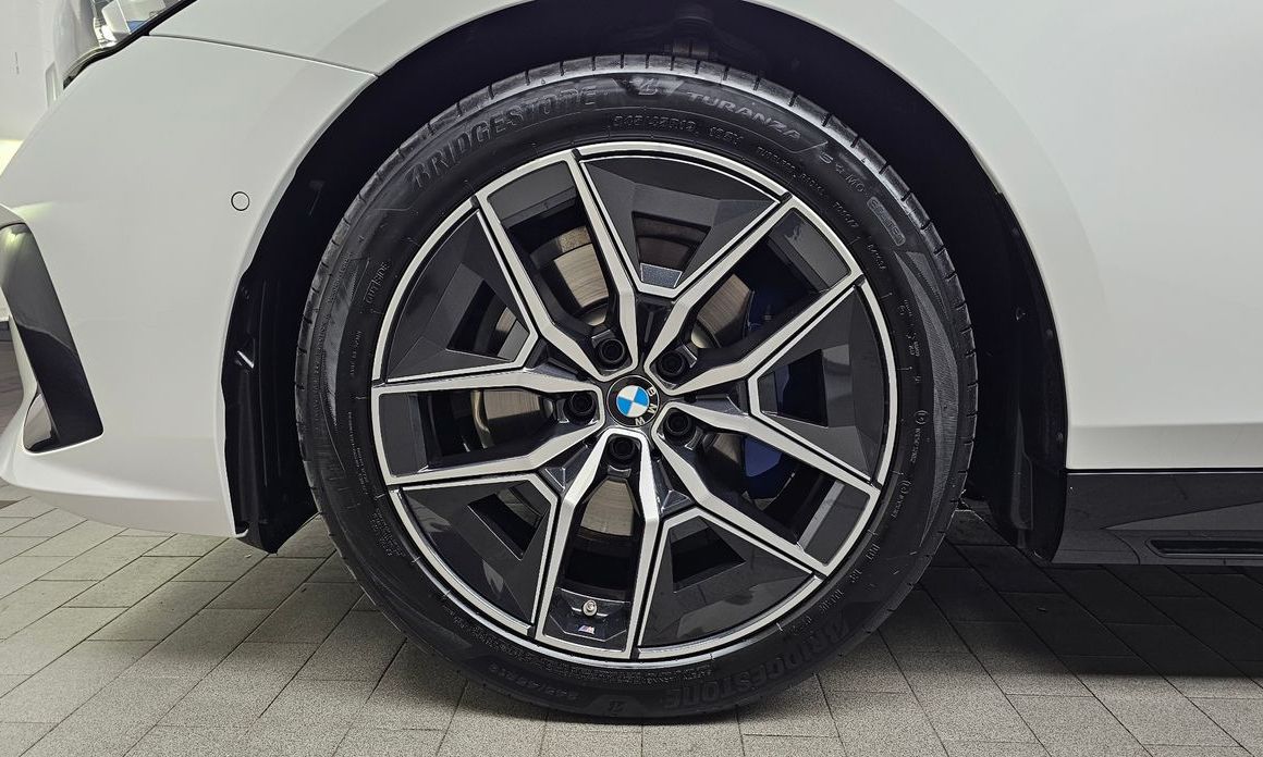 BMW 5-Series 523d M Sport, 2024