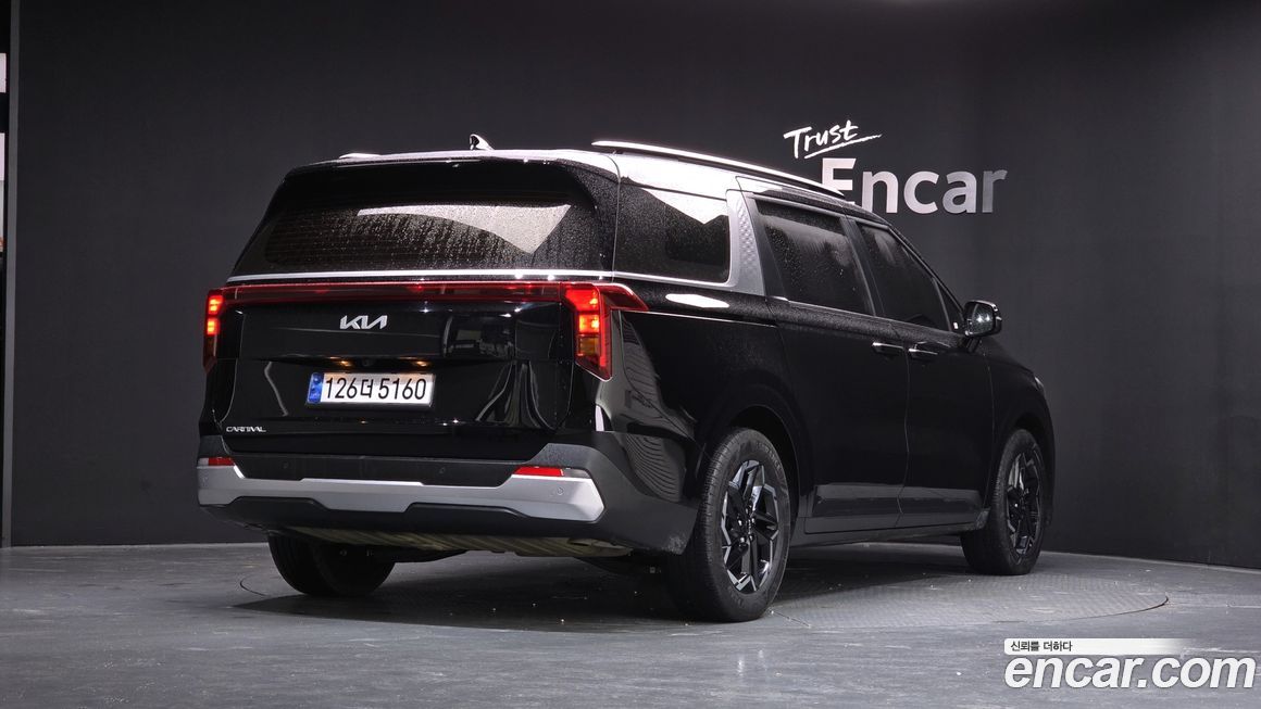 Kia Carnival 9-Seater Prestige, 2025