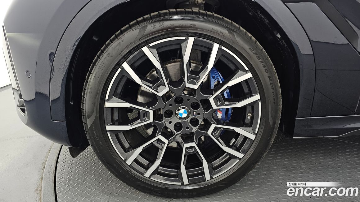 BMW X6 xDrive40i M Sport, 2025
