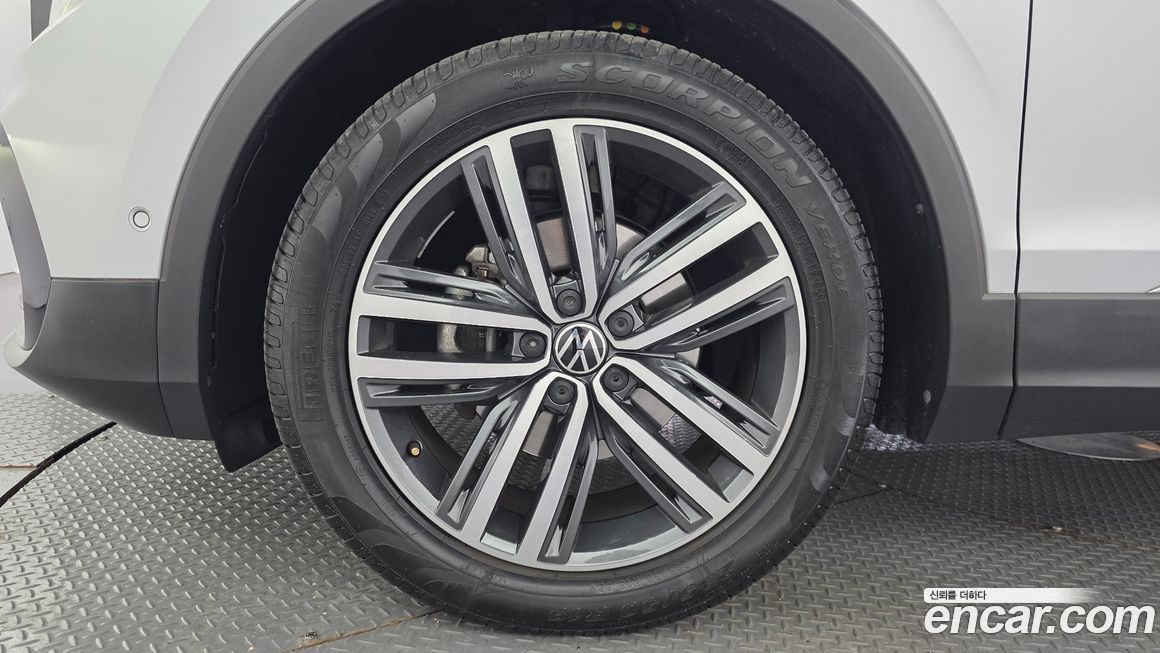 Volkswagen Tiguan 2.0 TDI Prestige, 2023