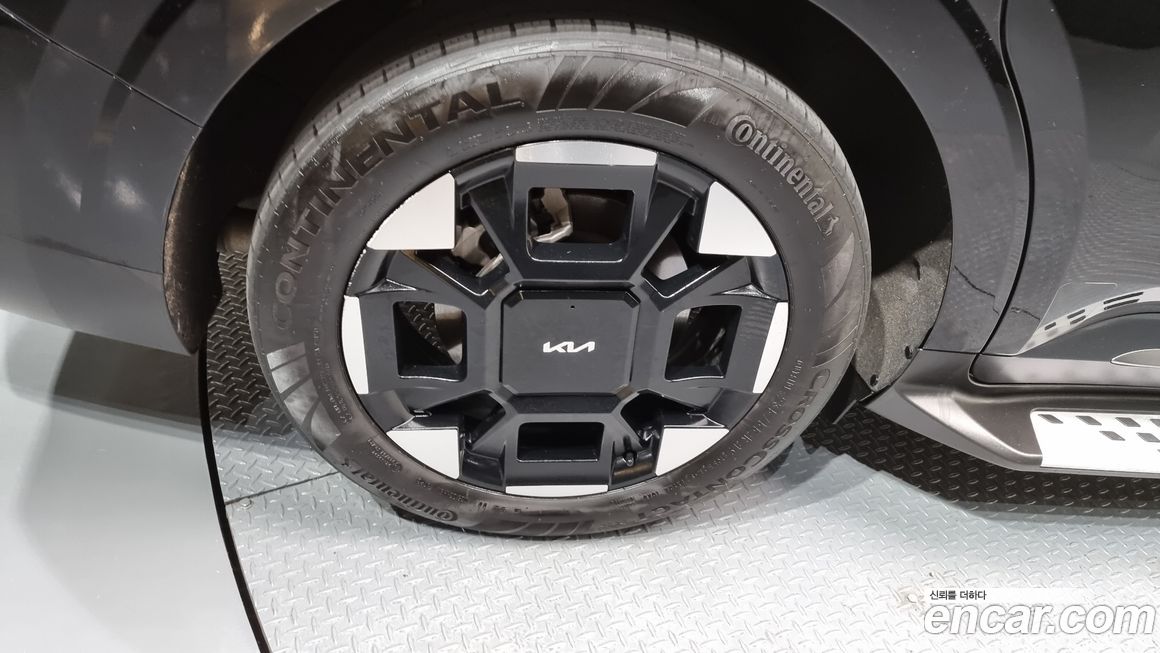 Kia Carnival 9-Seater Hi Limousine, 2024