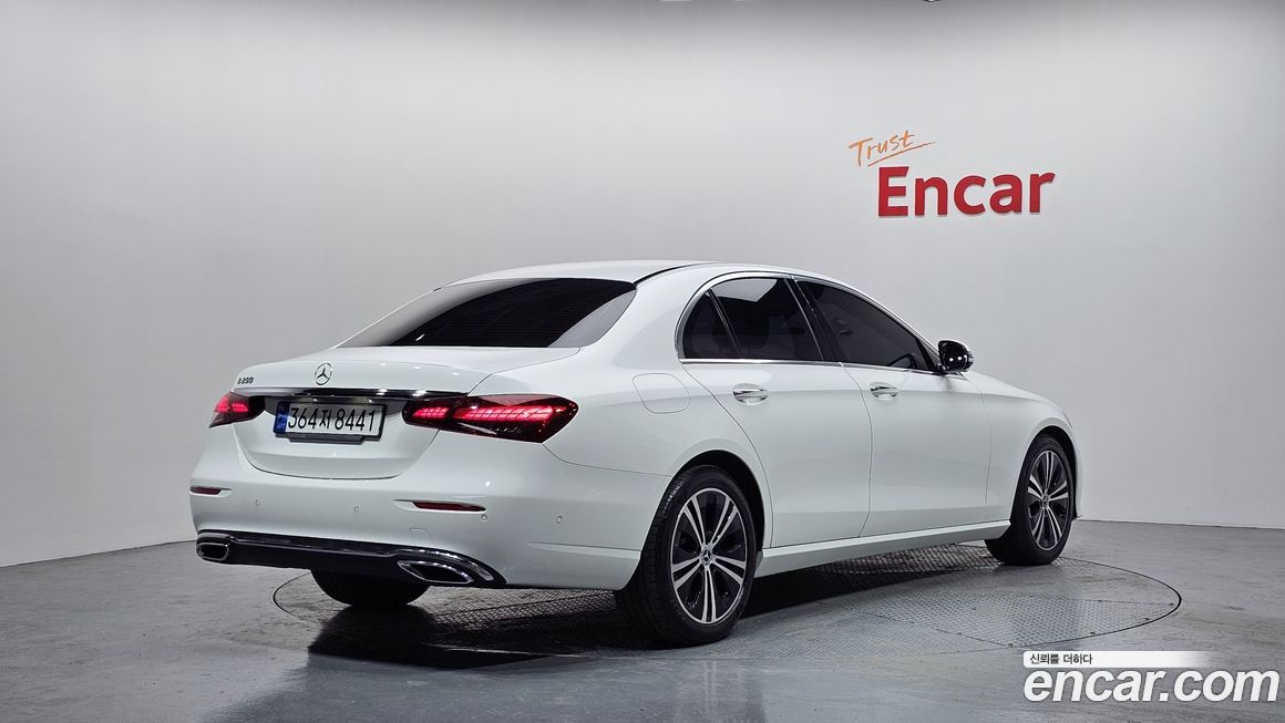 Mercedes-Benz E-Class E250 Avantgarde, 2022