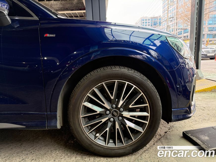 Audi Q3 35 TDI Quattro Premium, 2023