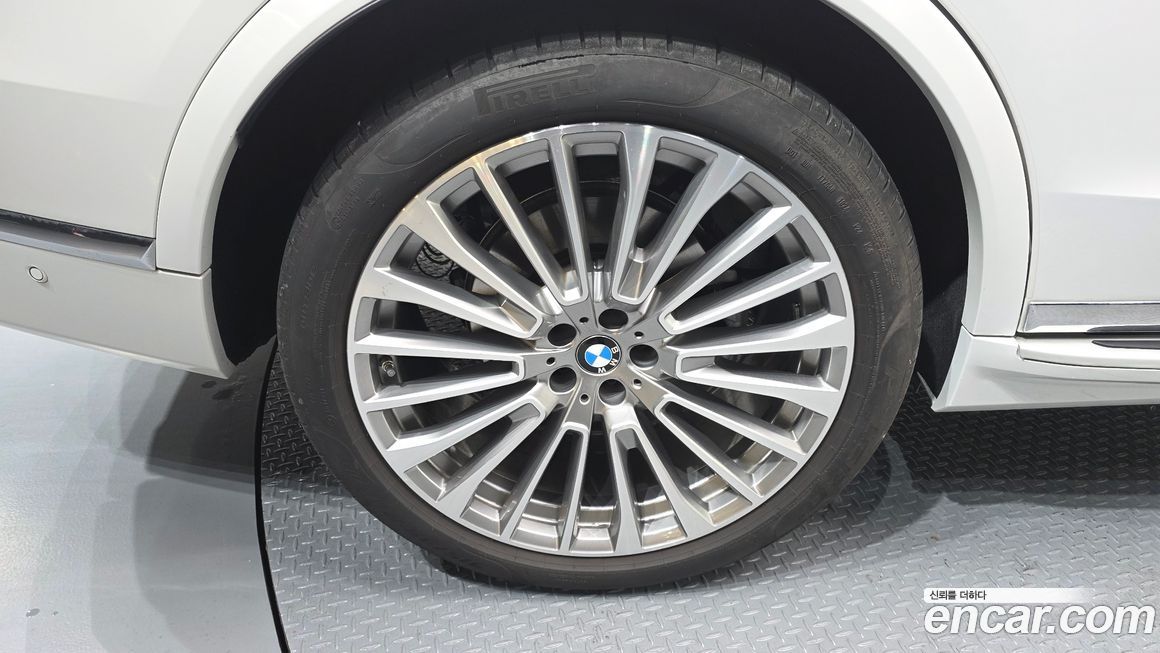 BMW X7 xDrive 40i Design Pure Excellence 7-Seater, 2024