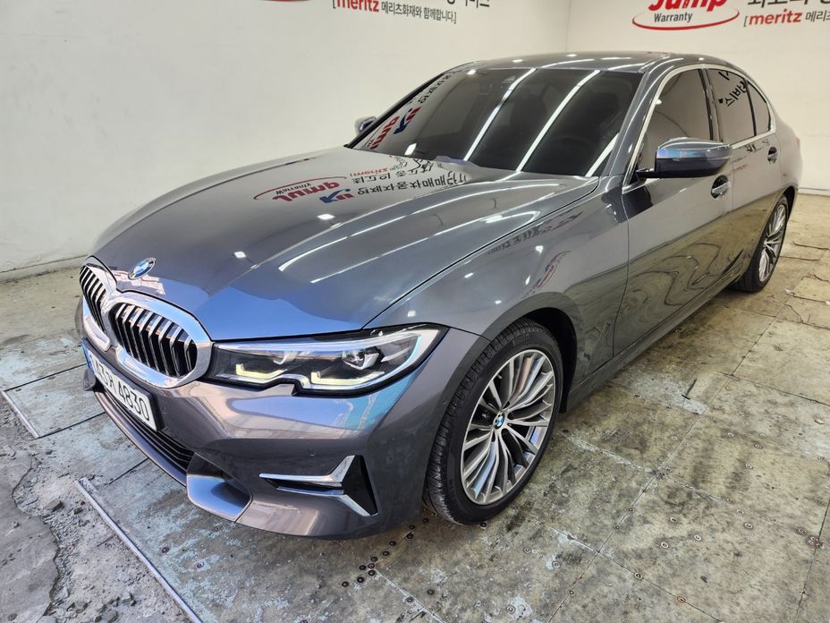BMW 3-Series 320i M Sport, 2022