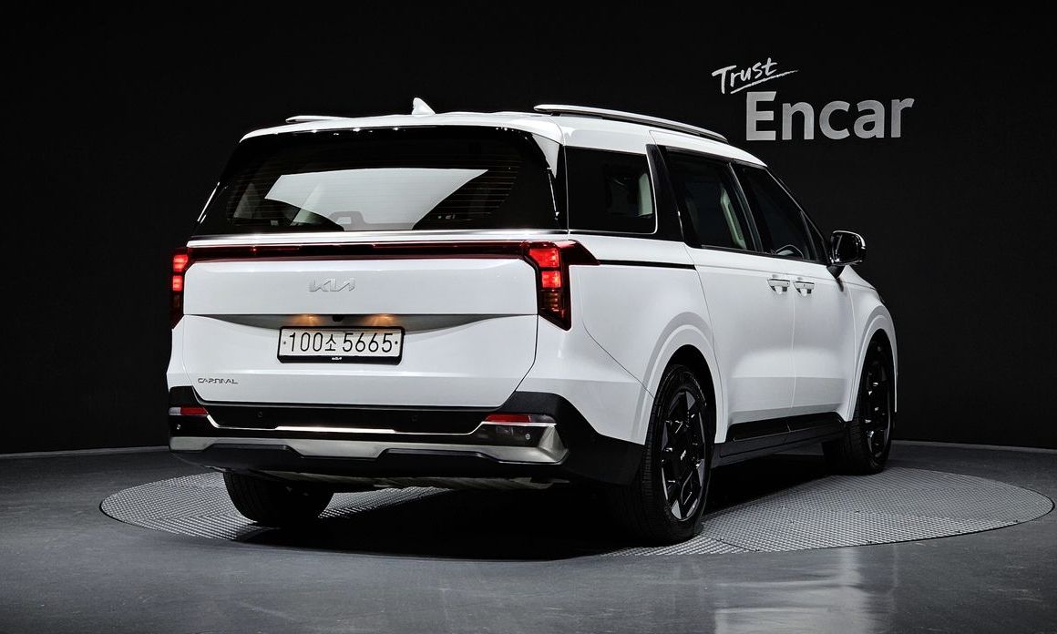 Kia Carnival 7-Seater Noblesse, 2025