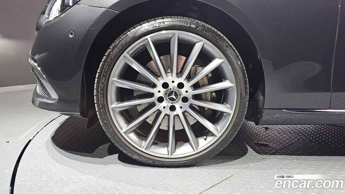 Mercedes-Benz E-Class E450 4MATIC Exclusive, 2023