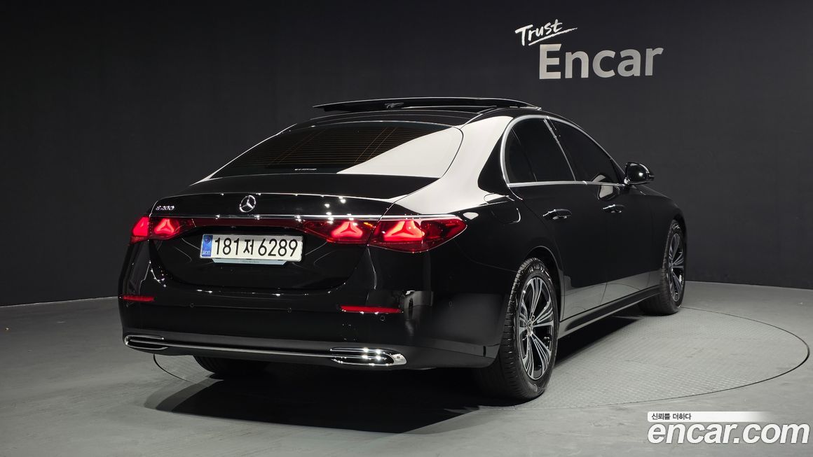 Mercedes-Benz E-Class E200 Avantgarde, 2025