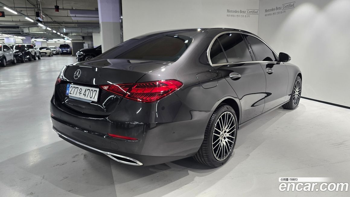 Mercedes-Benz C-Class C200 4MATIC Avantgarde, 2025